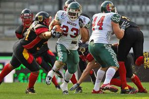 México se impone 22-15 a Alemania en el Mundial de Futbol Americano