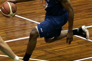 Cae Fuerza Regia en pretemporada