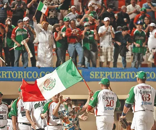 Felipe Caliderón recibirá a los Yaquis de Ciudad Obregón