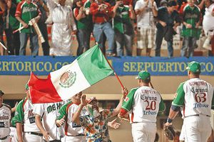 Felipe Caliderón recibirá a los Yaquis de Ciudad Obregón