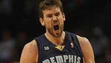 Con una gran actuación de Gasol, Memphis venció a Filadelfia