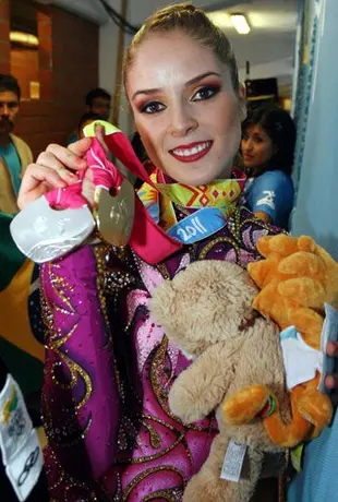 Cynthia Valdez gana su segundo oro y ya es la figura mexicana