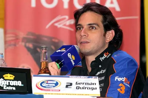 Quiroga se impone en la décima fecha de la Nascar México