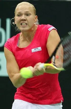 Cibulkova-Vesnina y Kanepi-Safarova, por un boleto a la final en Rusia