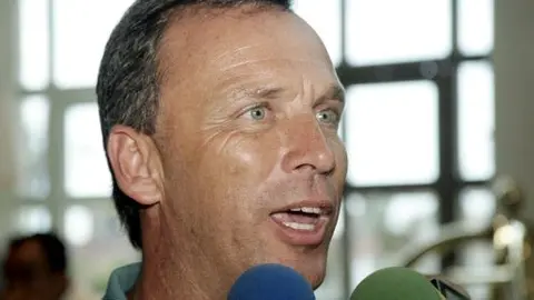 Reconoce Fassi que hay una oferta formal para traer a Hans Westerhoff
