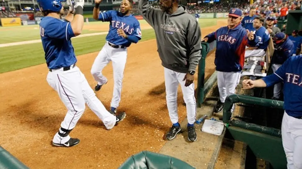 Diablos Rojos caen ante los Rangers de Texas