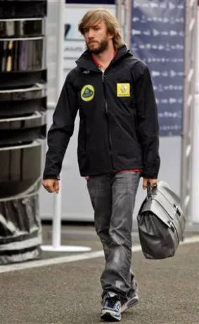 Senna reemplaza a Heidfeld en Renault