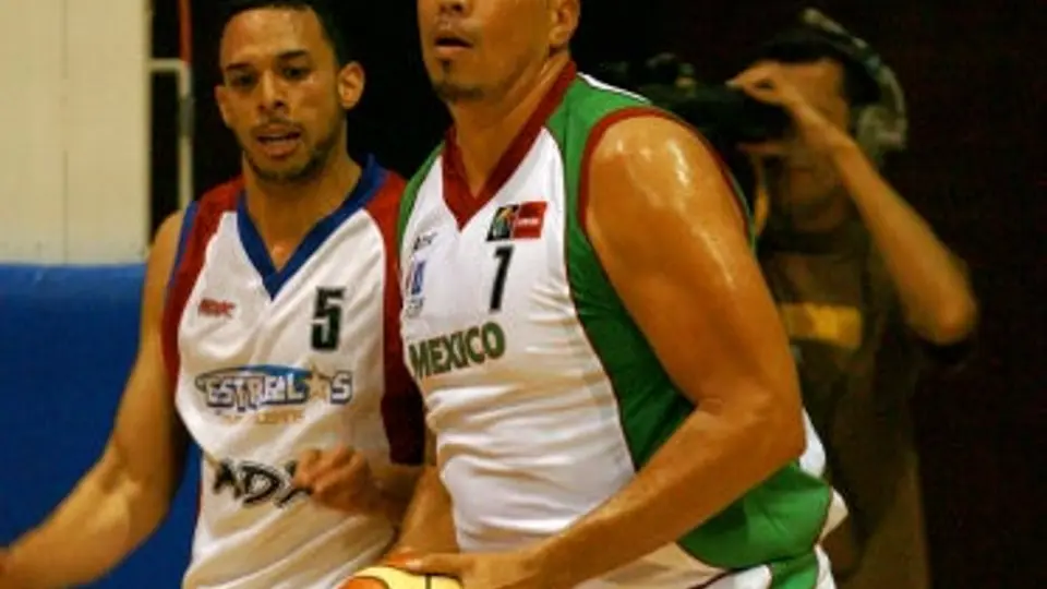 Llamas pide arreglar al basquet mexicano