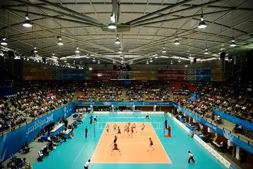Cuba se impone a Canadá en el inicio de voleibol femenil
