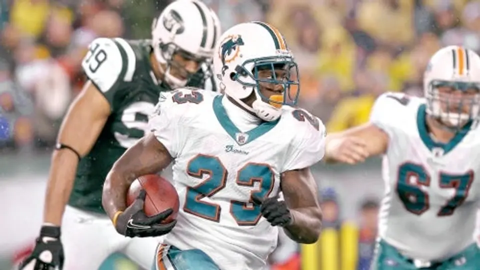 Filadelfia cierra la contratación de Ronnie Brown