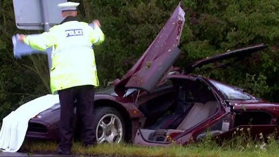 Aseguradora paga cifra récord por la reparación del McLaren de Rowan Atkinson
