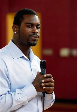 Michael Vick espera volver a tener un perro