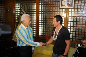 Dinamita' Márquez recibió las Llaves de Manila