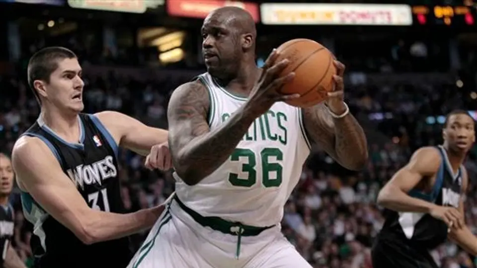 Celtics sufre y vence 96-93 a Minnesota