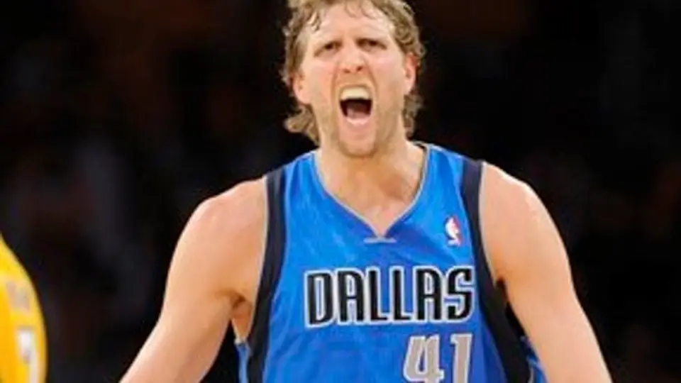 Dallas derrota 96-94 a Los Ángeles