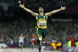 Pistorius regresa a las pistas