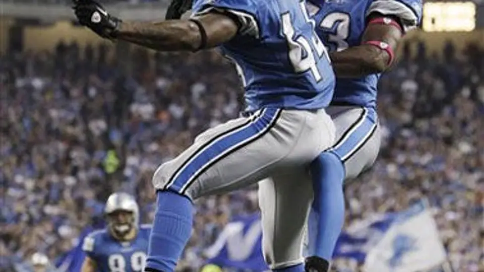 Detroit vence 24-13 a Chicago y mantiene el invicto