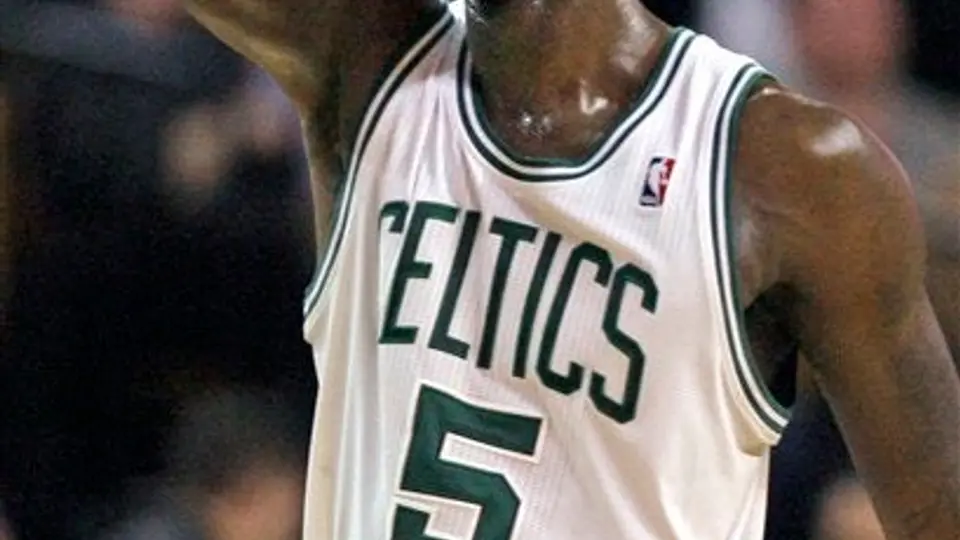 Celtics vence a Nets 94-80