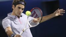 Federer sufre para avanzar a la segunda ronda en Dubai