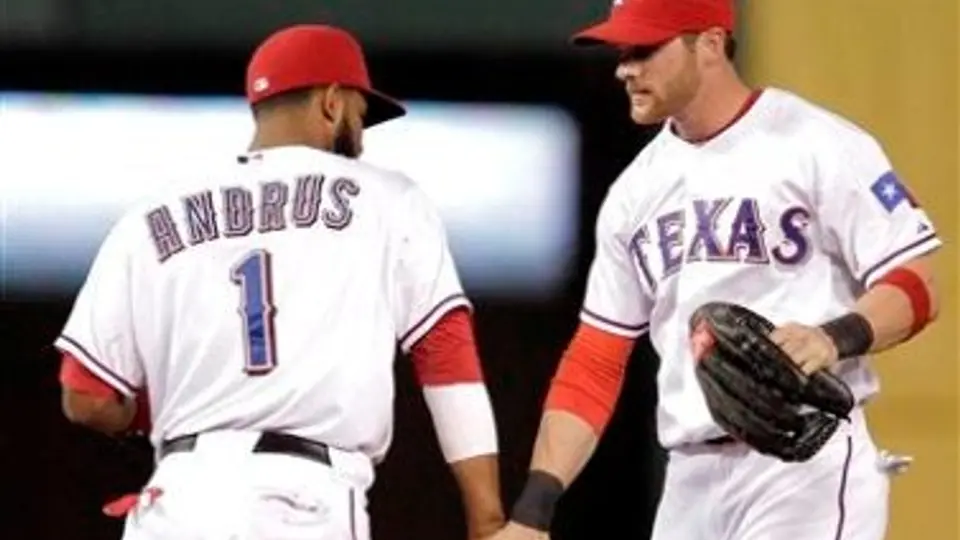 Rangers vence 3-2 a Tigres y toma ventaja en la Americana