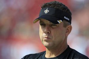 Sean Payton cumple castigo y vuelve con los Saints