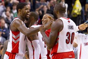 Toronto sorprende a Boston con gran actuación de Bargnani