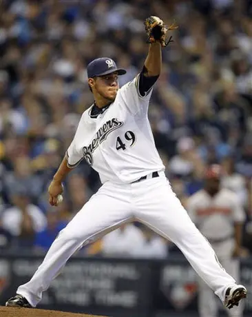Yovani brilla en la victoria de Milwaukee 4-1 sobre Arizona
