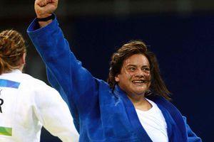 Zambotti gana medalla de bronce en la Copa del Mundo de Austria