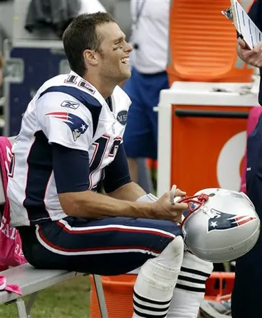 Los Patriotas vuelven al triunfo, 31-19 ante Raiders