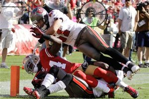 Morgan causa baja con los 49ers por fractura