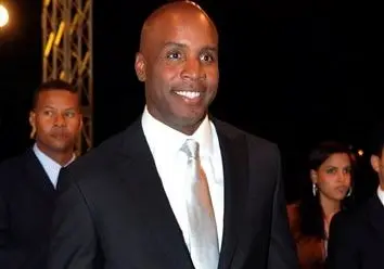 Bonds planea regreso como coach de bateo en Gigantes