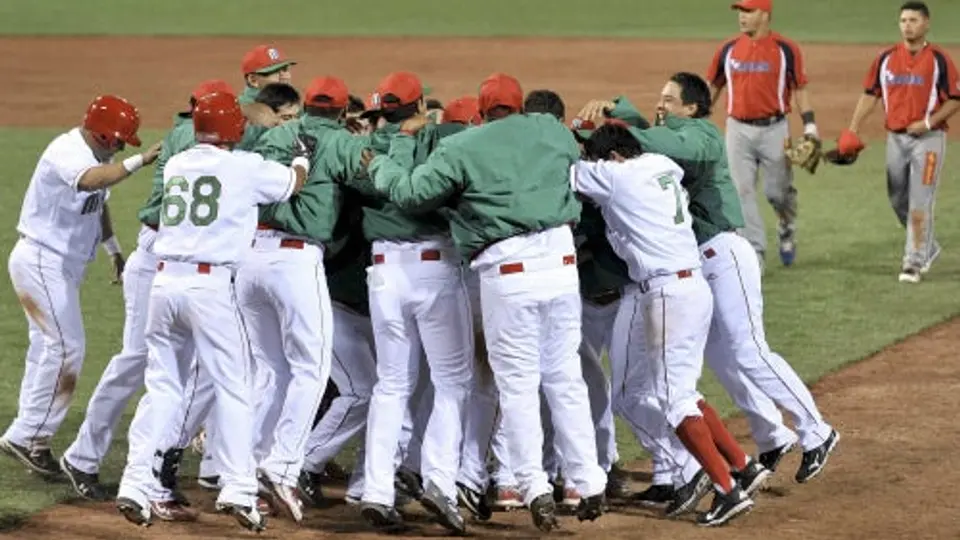 México vence a Panamá en el beisbol panamericano