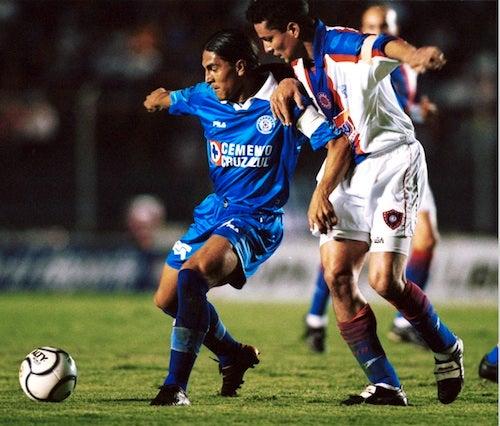 Participó en último campeonato de Cruz Azul y en la Libertadores 2011 | MEXSPORT