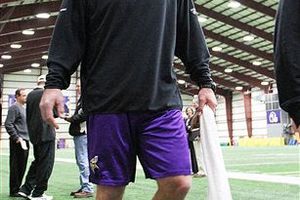 Brett Favre podría perder racha de juegos consecutivos