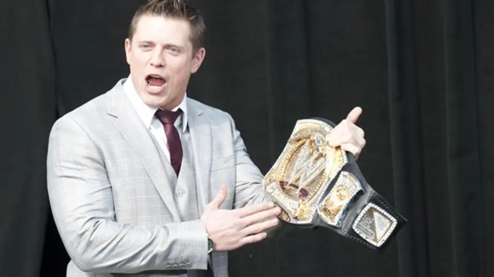 The Miz cambia el Campeonato de la WWE