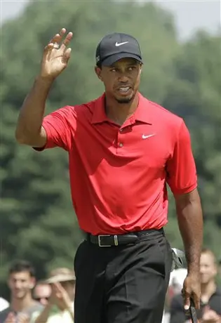 Tiger Woods cierra su participación en el Bridgestone