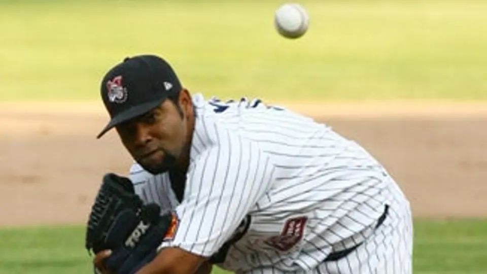 Décima derrota consecutiva de Sultanes ante Broncos