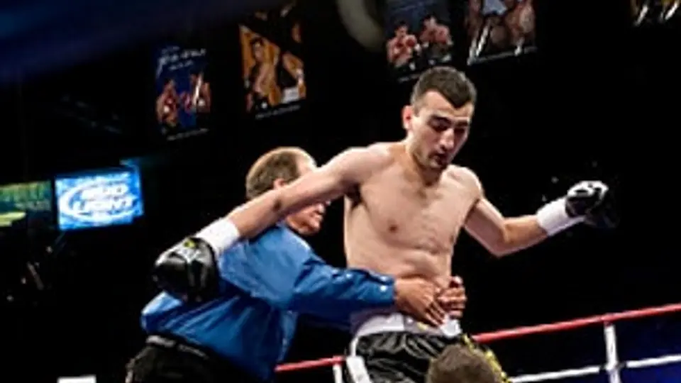Martirosyan derrota por KOT al mexicano Fiera' Román