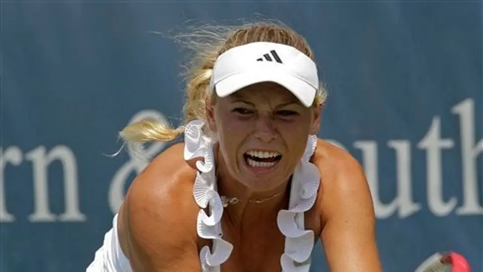 Wozniacki pierde y Serena Williams se retira en Cincinnati