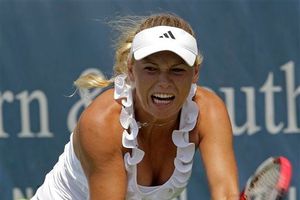 Wozniacki pierde y Serena Williams se retira en Cincinnati