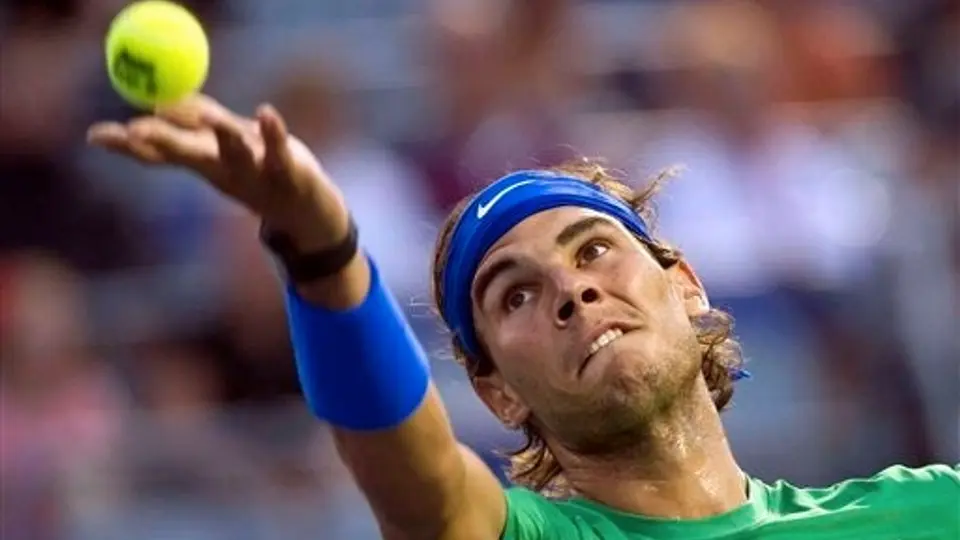 Nadal debuta en Cincinnati con victoria sobre Benneteau