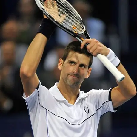 Novak Djokovic va a cuartos en Basilea