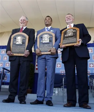 Alomar, Blyleven y Pat Gillick ingresan al Salón de la Fama