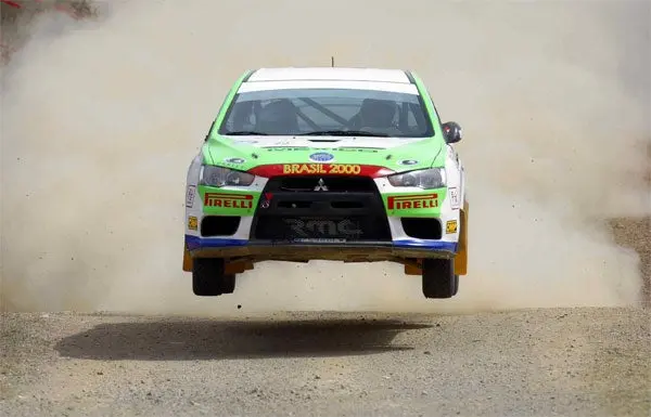 Mexicano se proclama campeón de España en rallys de tierra