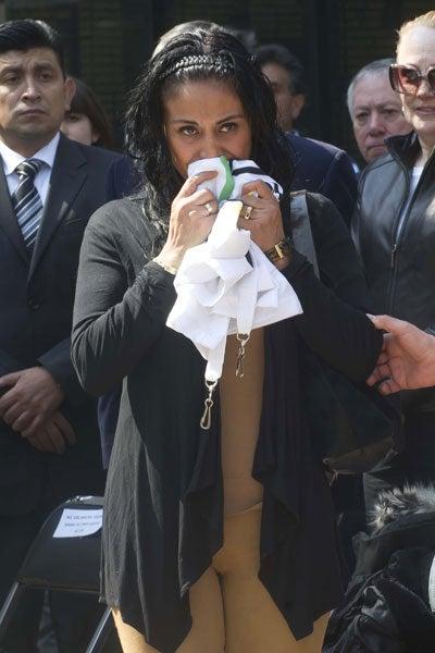 La esposa de Noé Hernández en el homenaje | CÉSAR VICUÑA