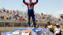 Rafael Martínez se lleva la novena fecha del Nascar Corona Series