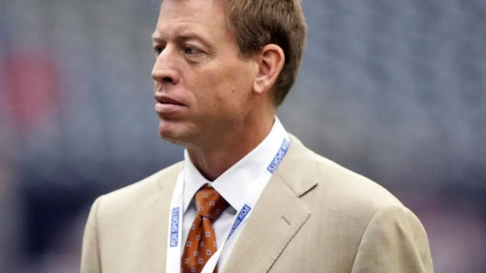 Aikman sugiere que Dallas adquiera otro QB