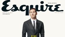 Messi de traje, pero descalzo en la portada de una revista