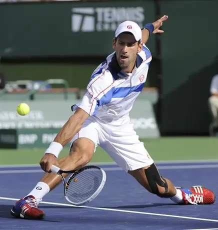 Djokovic despacha a Troicki y ya está en Cuartos