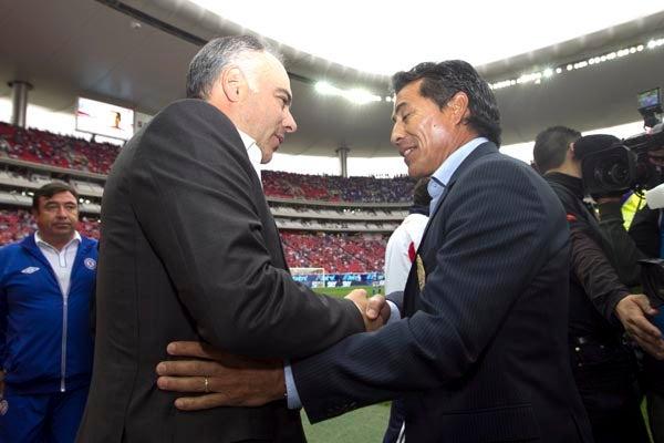 Los estrategas de ambos equipos, previo al inicio | MEXSPORT